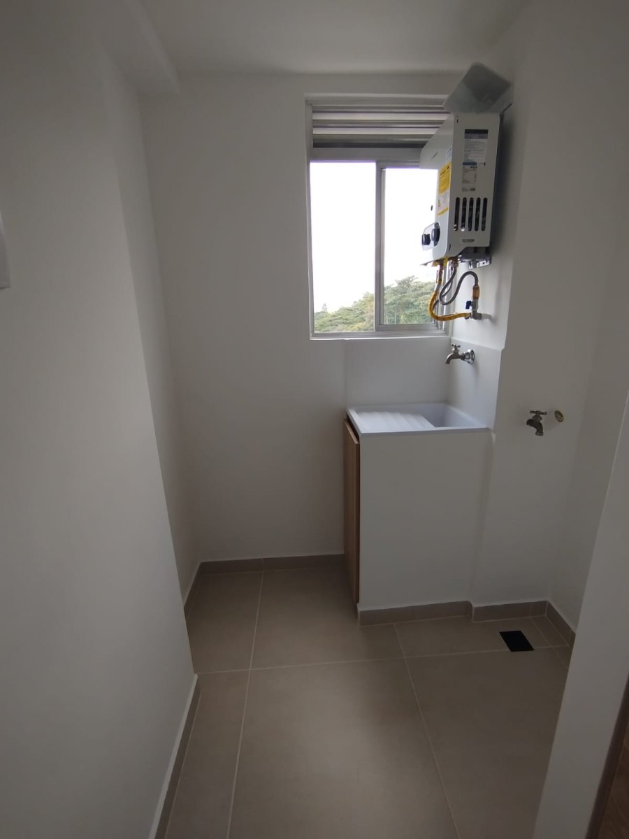 Los Gómez, La Posada, Itagüi, Antioquia, Colombia 4